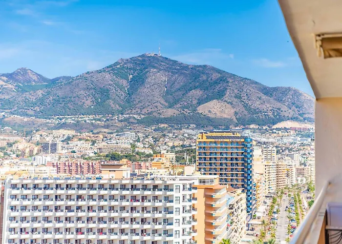 135 - Beachfront With Pool, Fuengirola! * Fuengirola