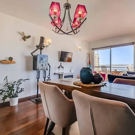 135 - Stunning Beachfront With Pool, Fuengirola! *