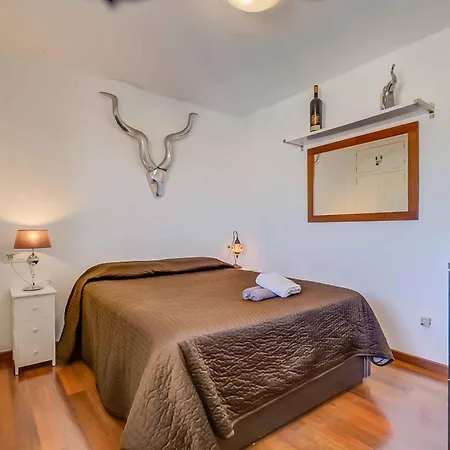 135 - Beachfront With Pool, Fuengirola! 아파트
